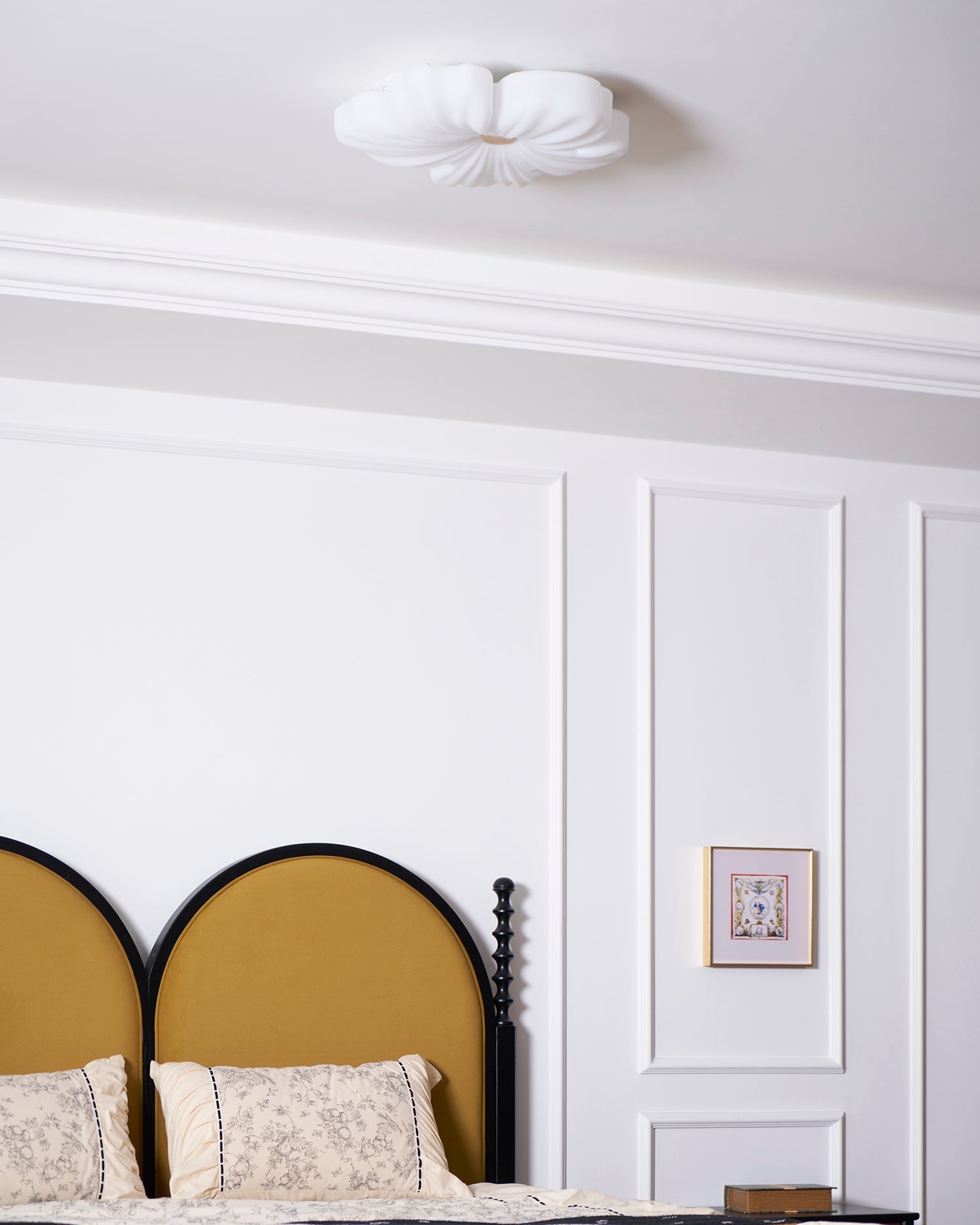 ALDERLEY BLOOM HANGING LIGHT