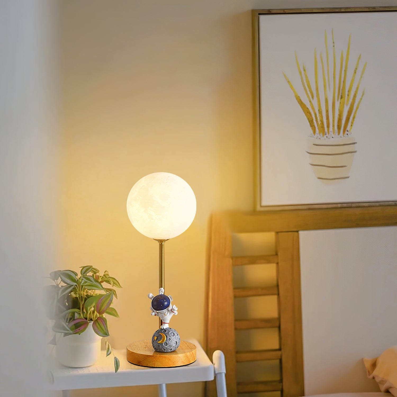 LUNAR LUMINAIRE ORB TABLE LIGHT