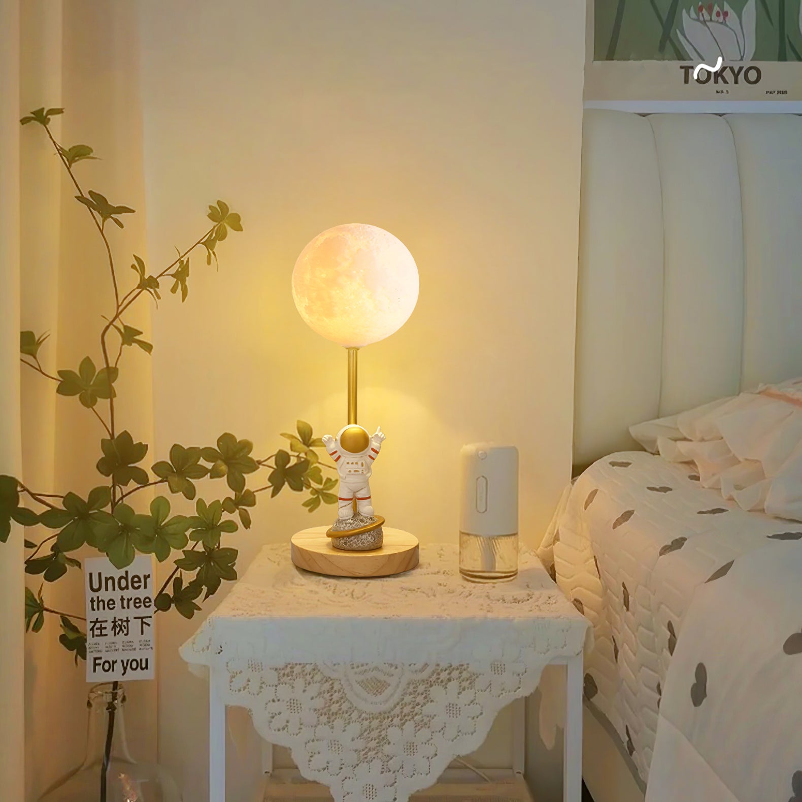 LUNAR LUMINAIRE ORB TABLE LIGHT