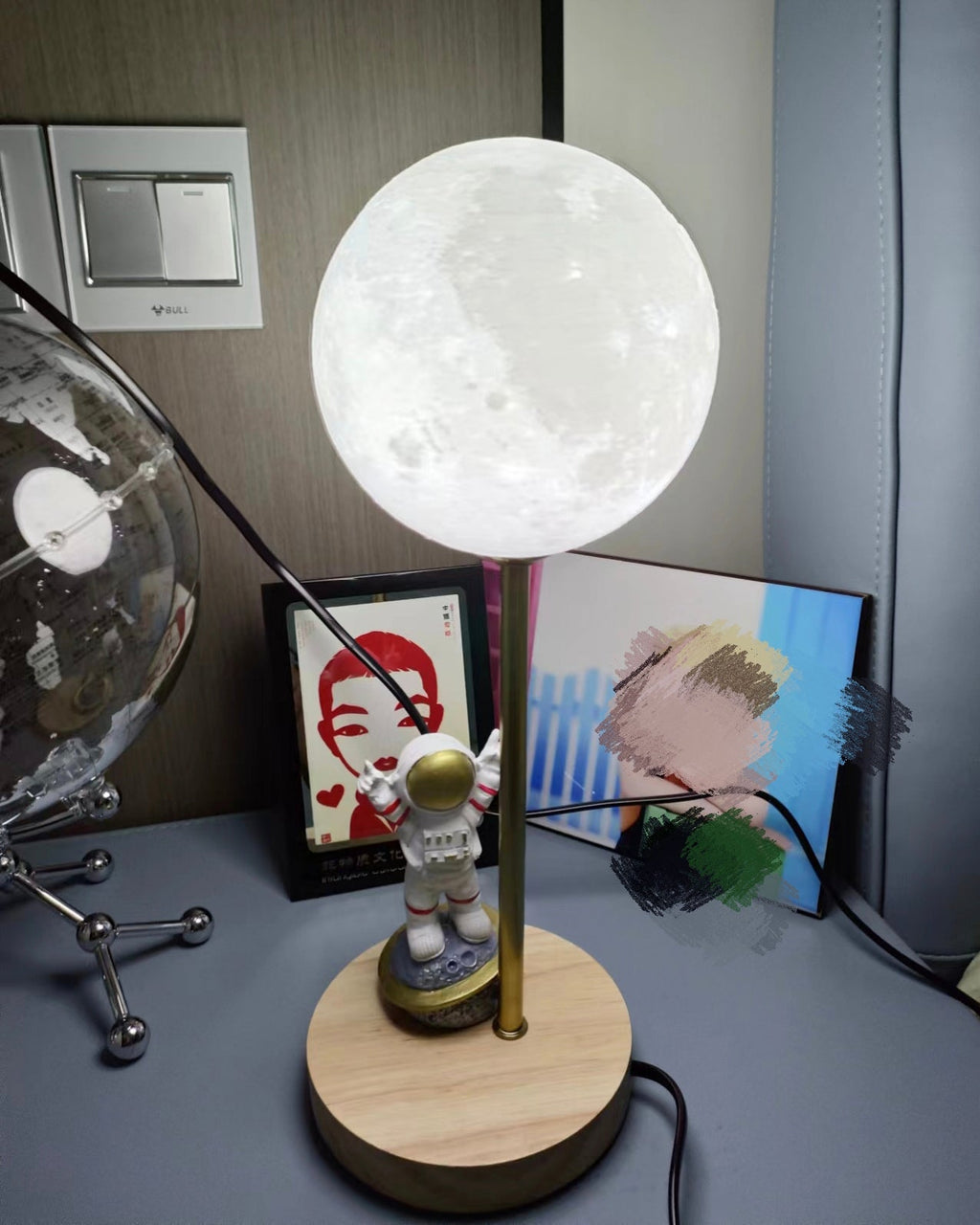 LUNAR LUMINAIRE ORB TABLE LIGHT