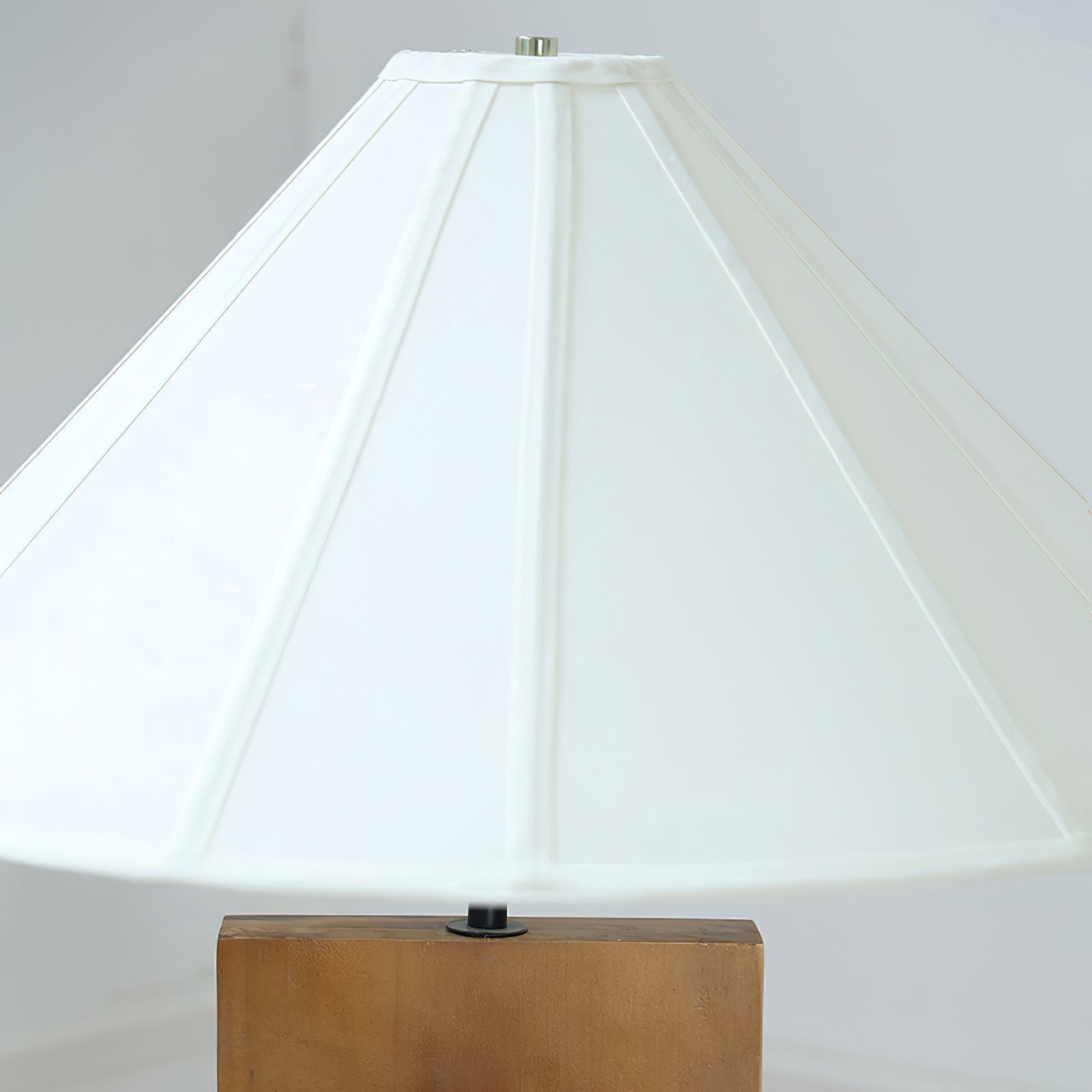 FENWICK OAK RAY FLOOR ILLUMINATOR
