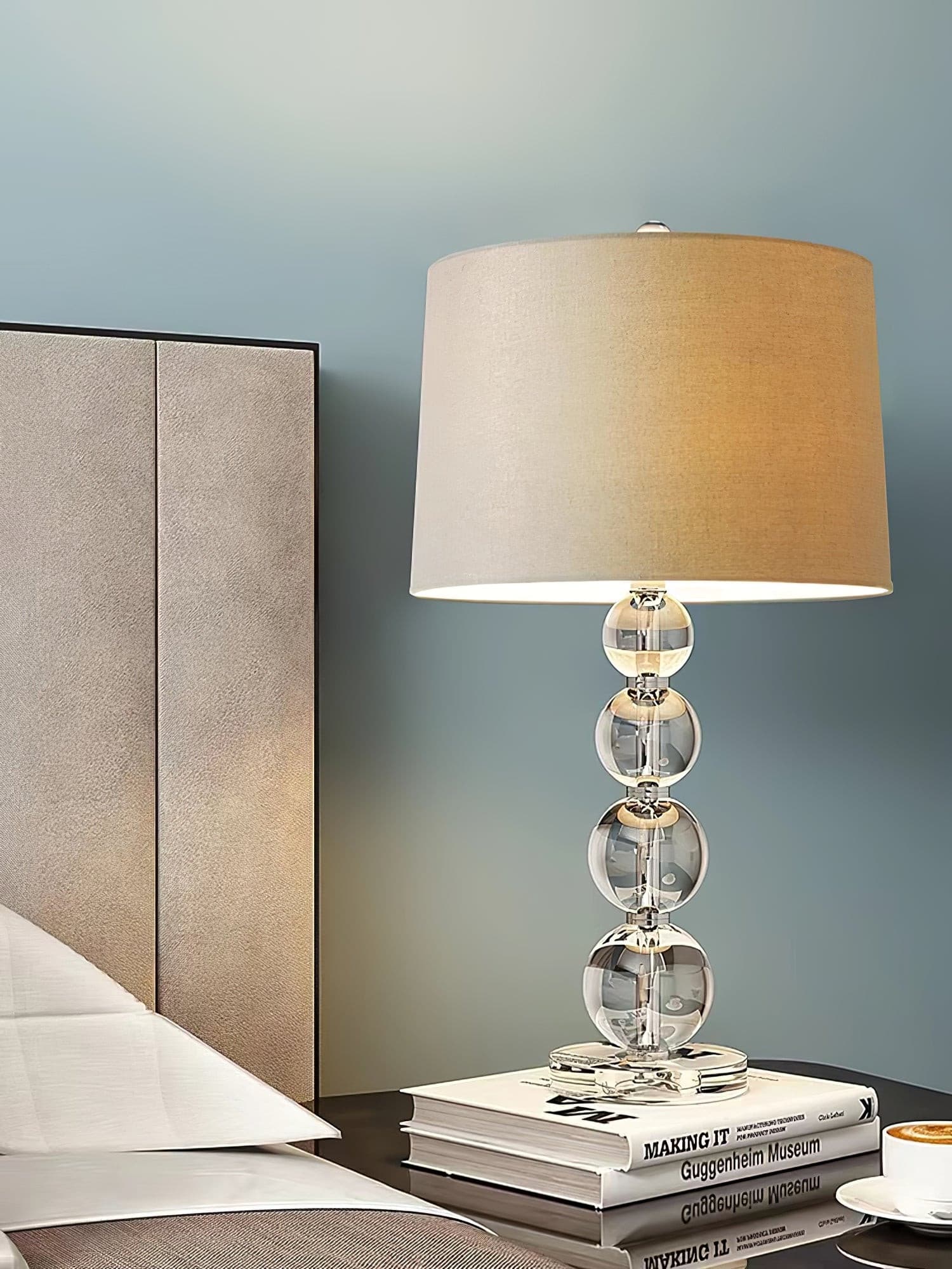 ASTONIA ORB LUMINAIRE