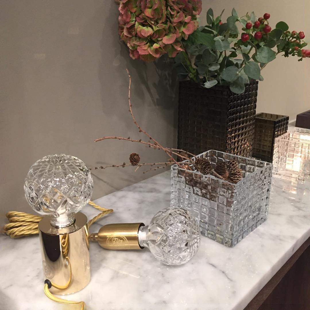 ASTON CRYSTAL ORB TABLE LANTERN