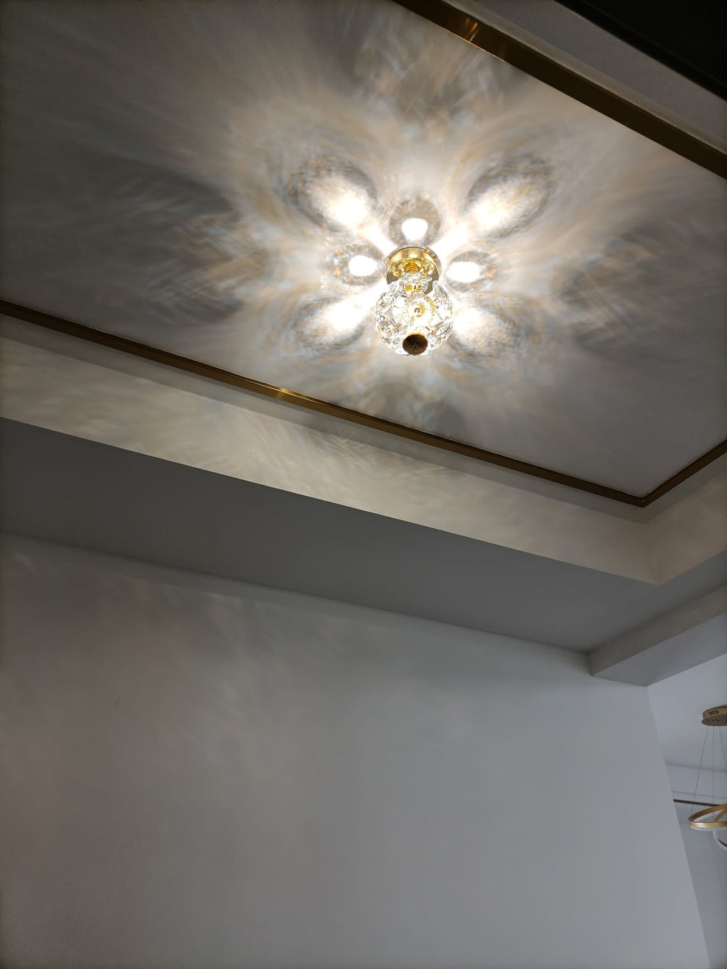 VANDERBILT ORBIS LUMINAIRE