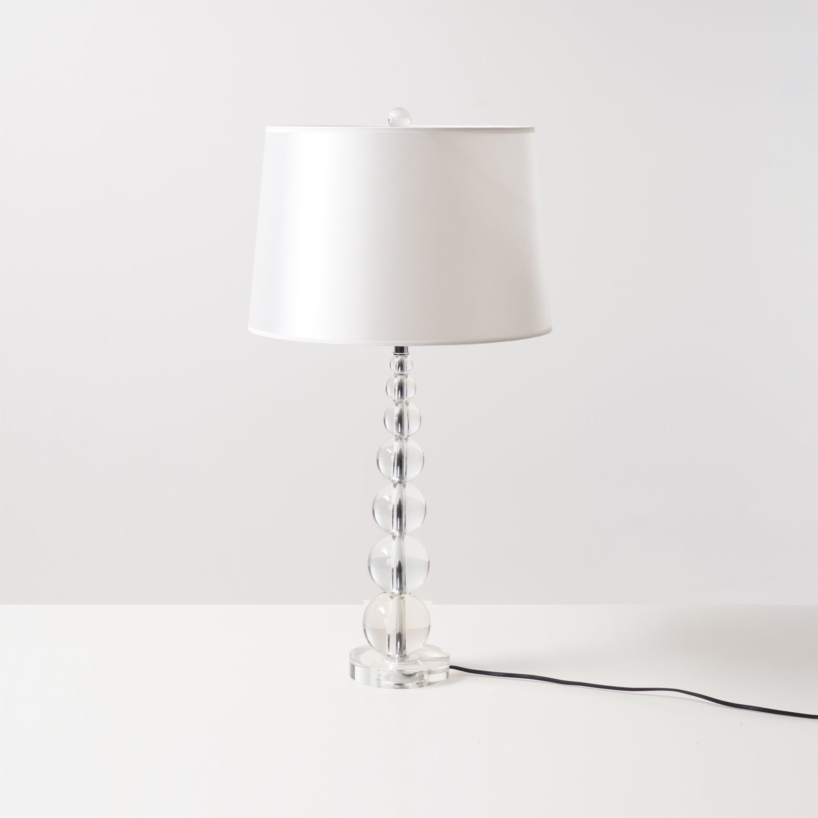 ASTONIA ORB LUMINAIRE