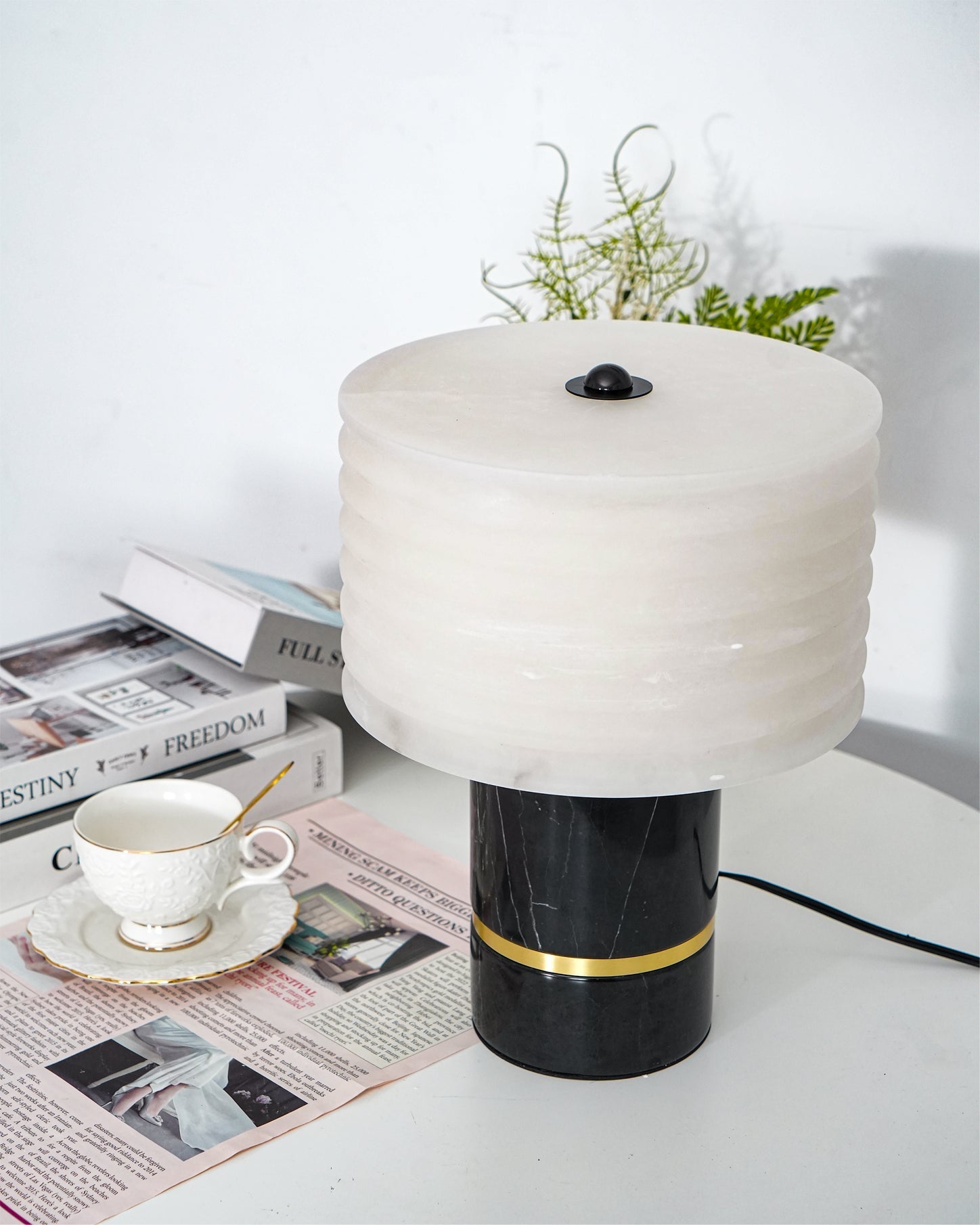RAVENHURST VINTAGE INSPIRATION TABLE LANTERN
