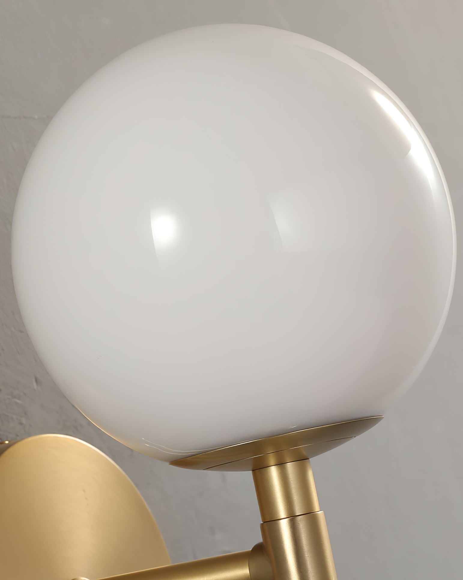 FENWICK TAPERED BRASS WALL SCONCE