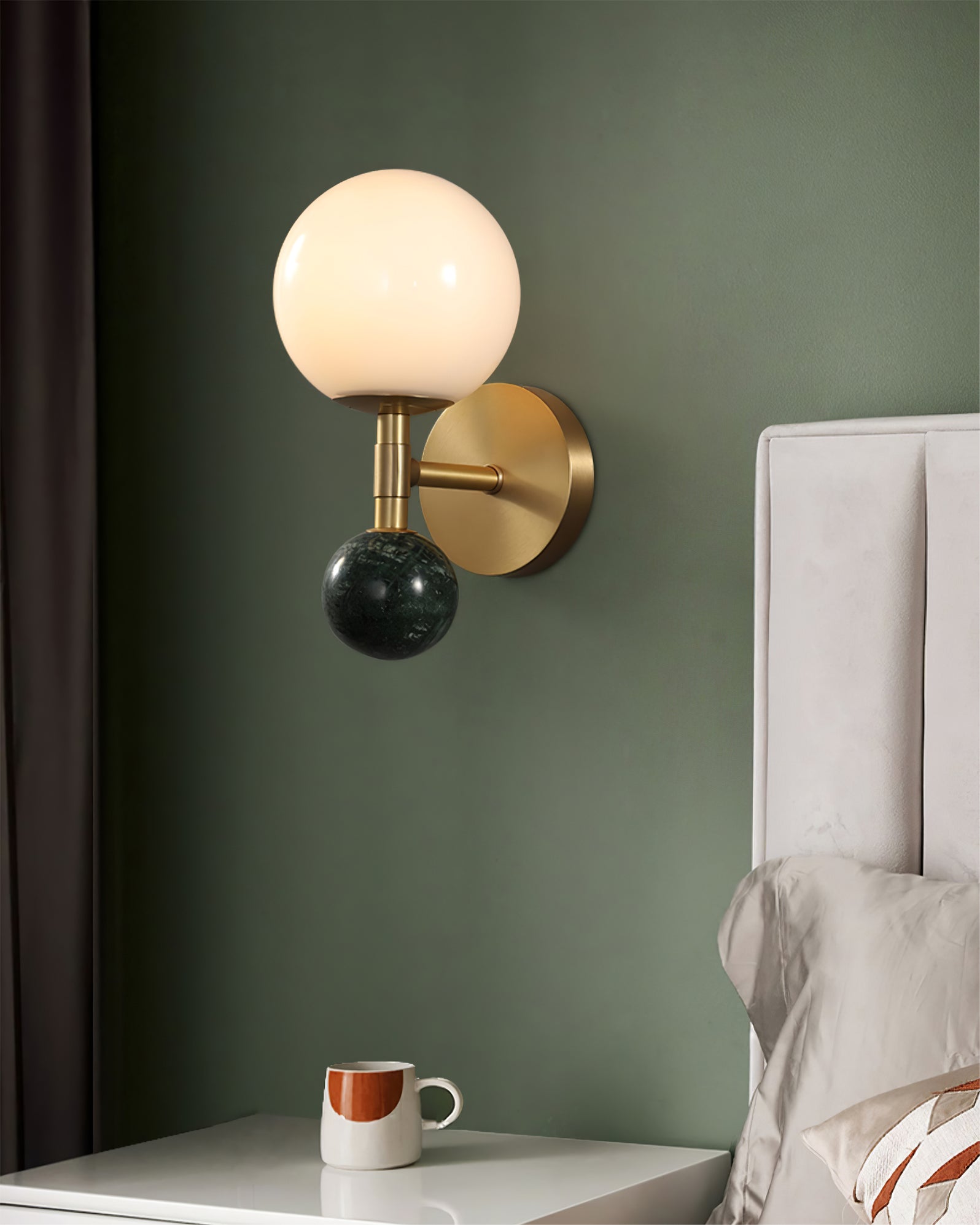 FENWICK TAPERED BRASS WALL SCONCE