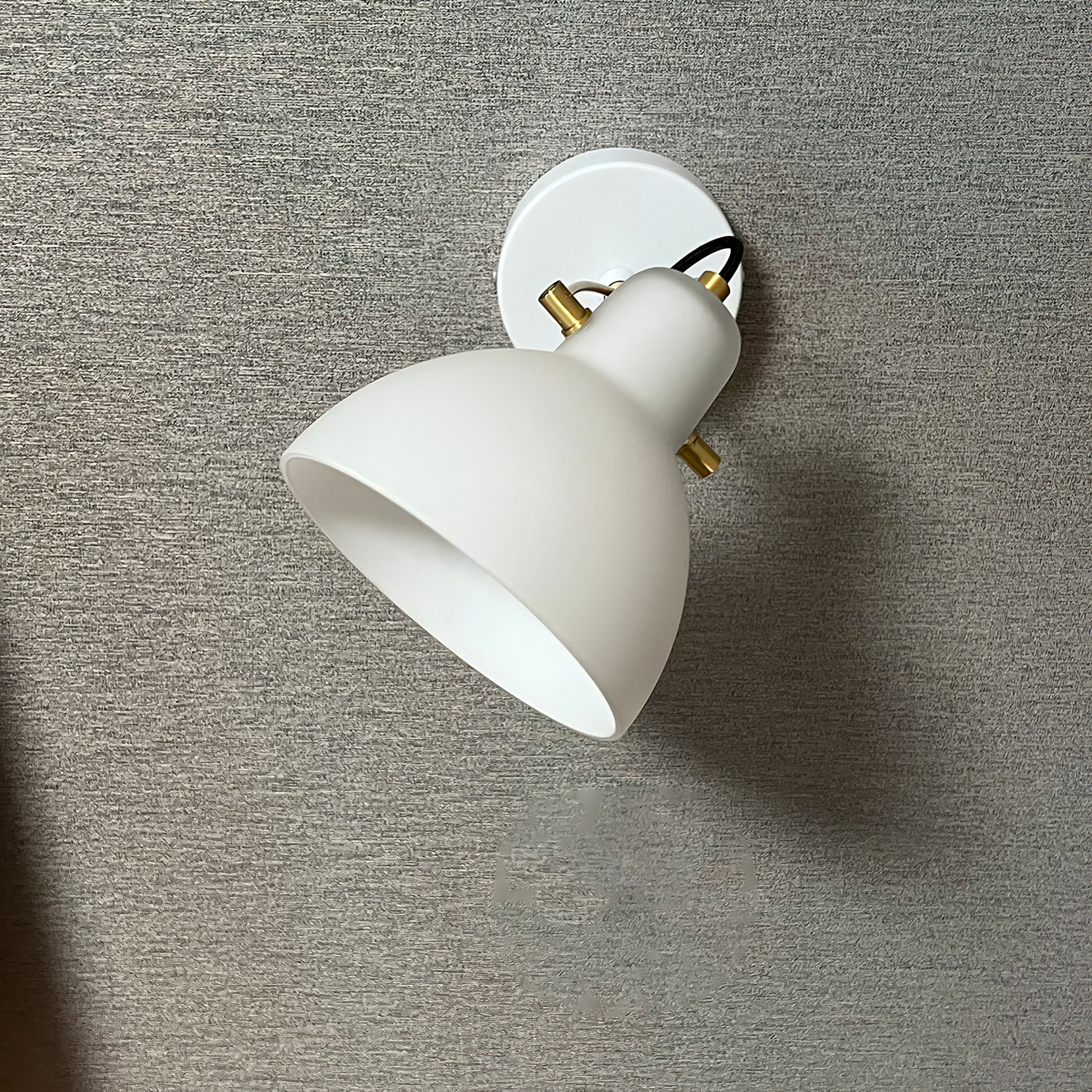 RAVENSHIRE TWIN ARM WALL SCONCE