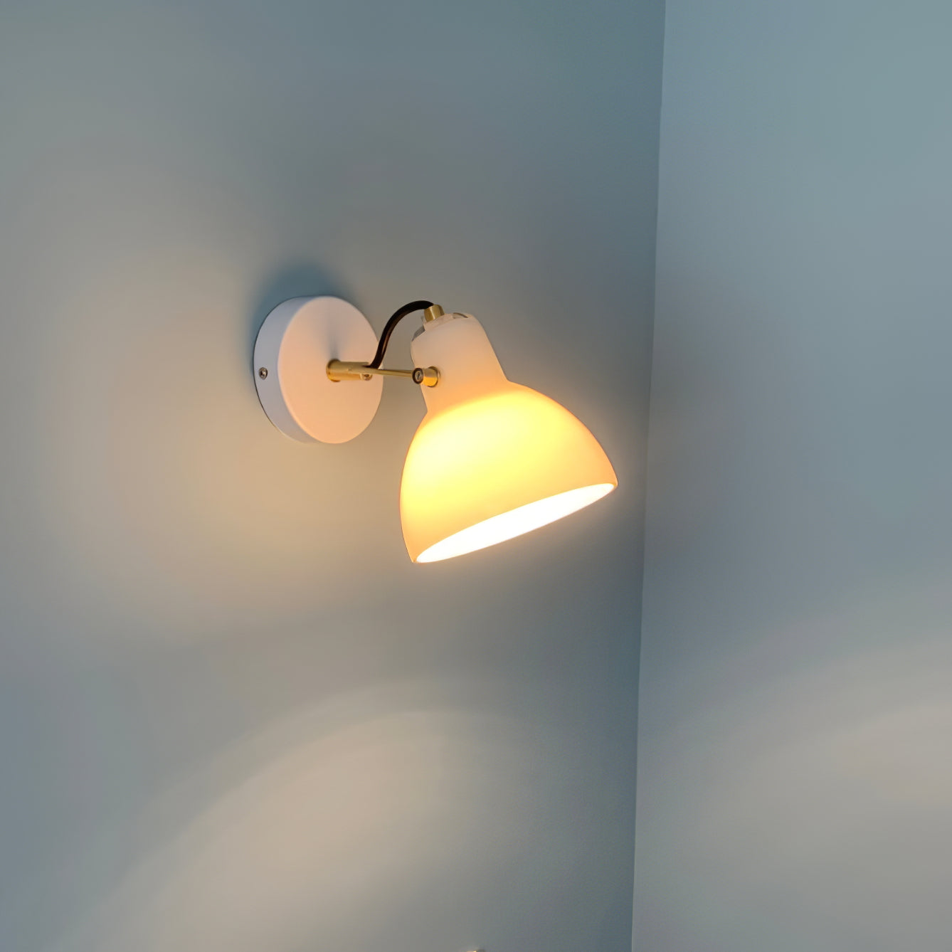 RAVENSHIRE TWIN ARM WALL SCONCE