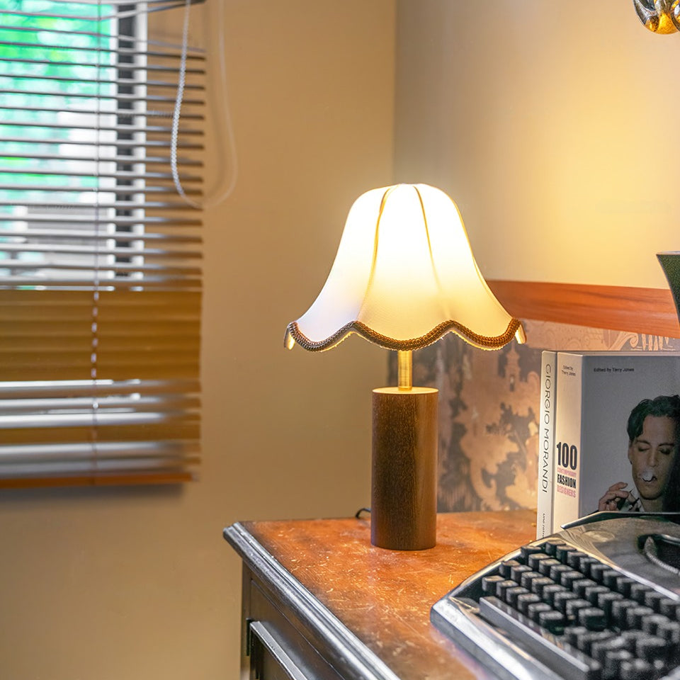 FENWICK AURORA LAMP