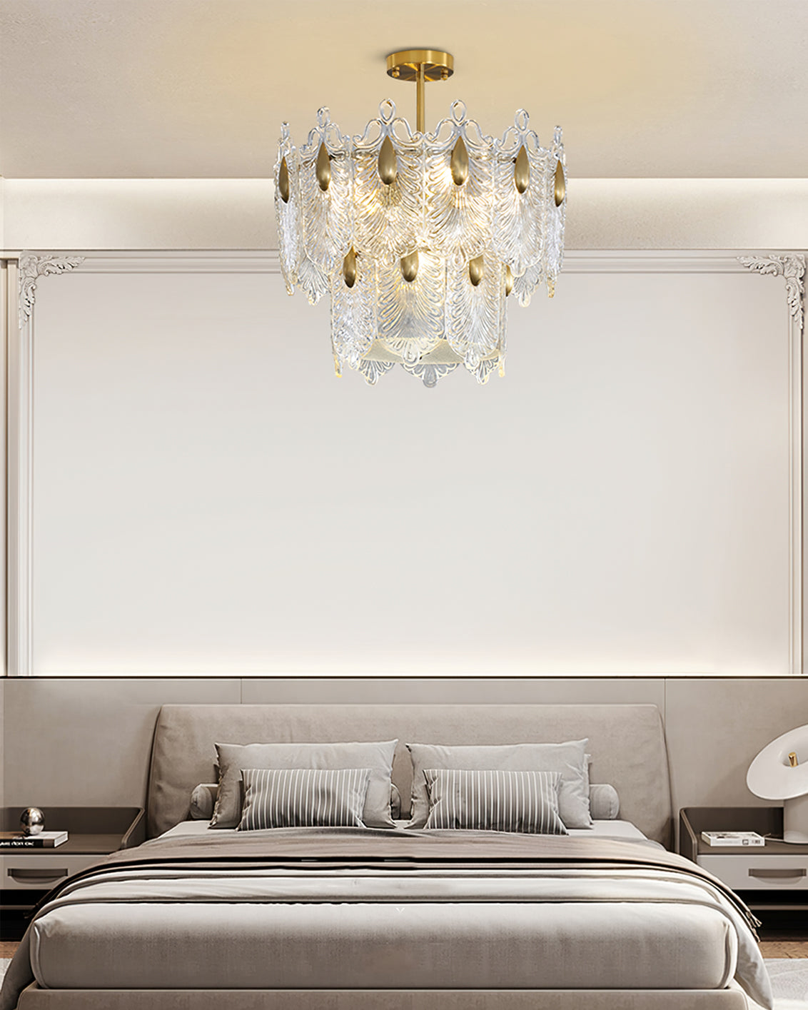 VANDERBILT CRYSTAL TEARDROP LUMINAIRE