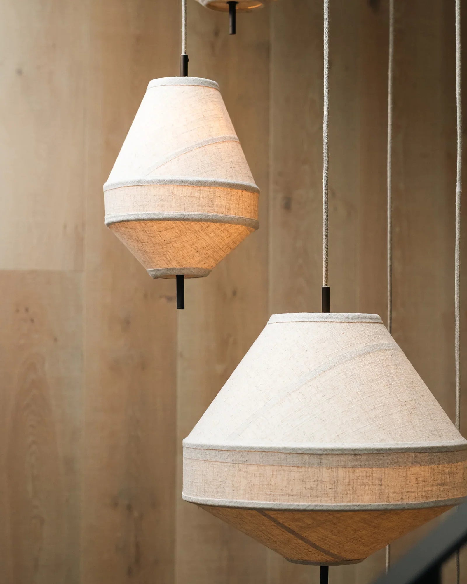 FENWICK HANGING GLASS ILLUMINATOR