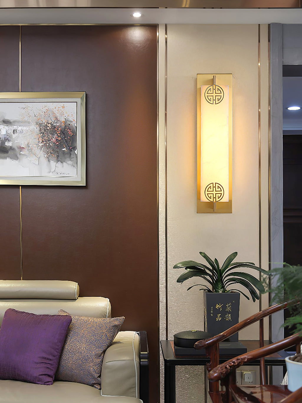 RAVENSCROFT IVORY GLOW WALL SCONCE