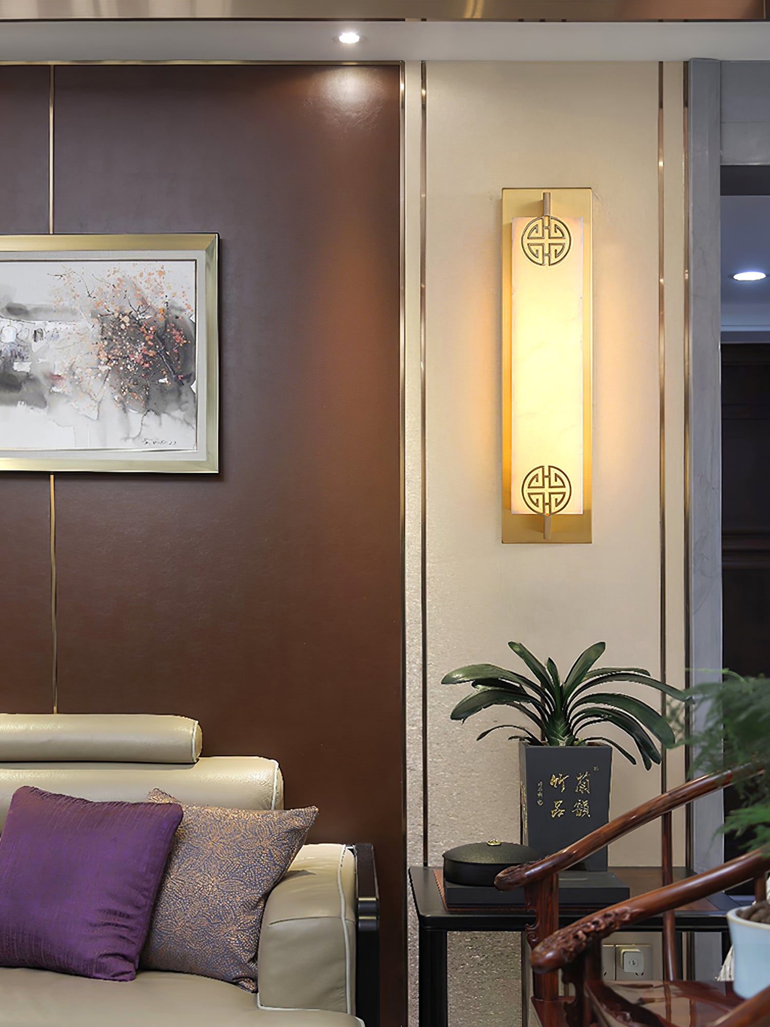 RAVENSCROFT IVORY GLOW WALL SCONCE
