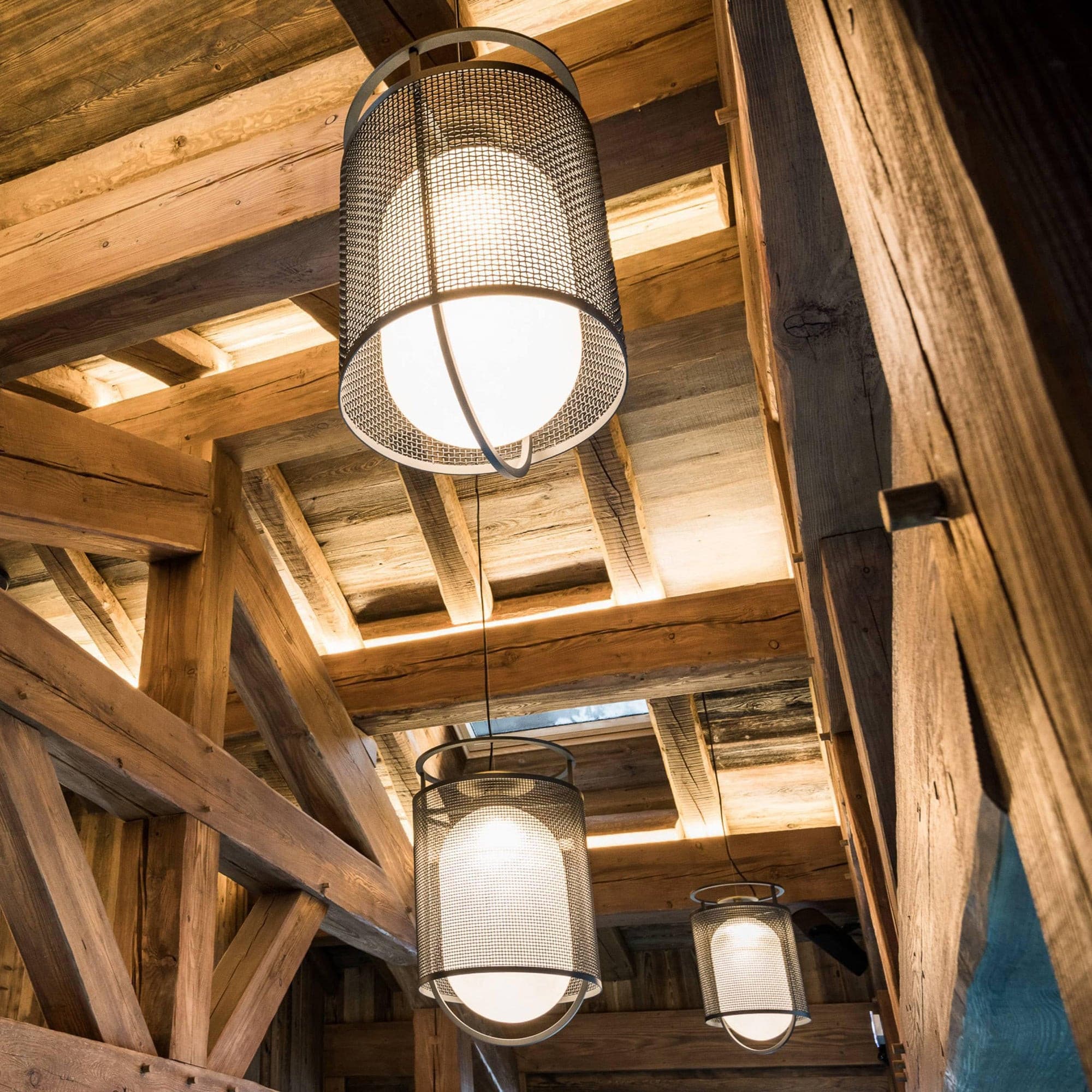 WINTHORPE LUMINOUS ORB HANGING LIGHT