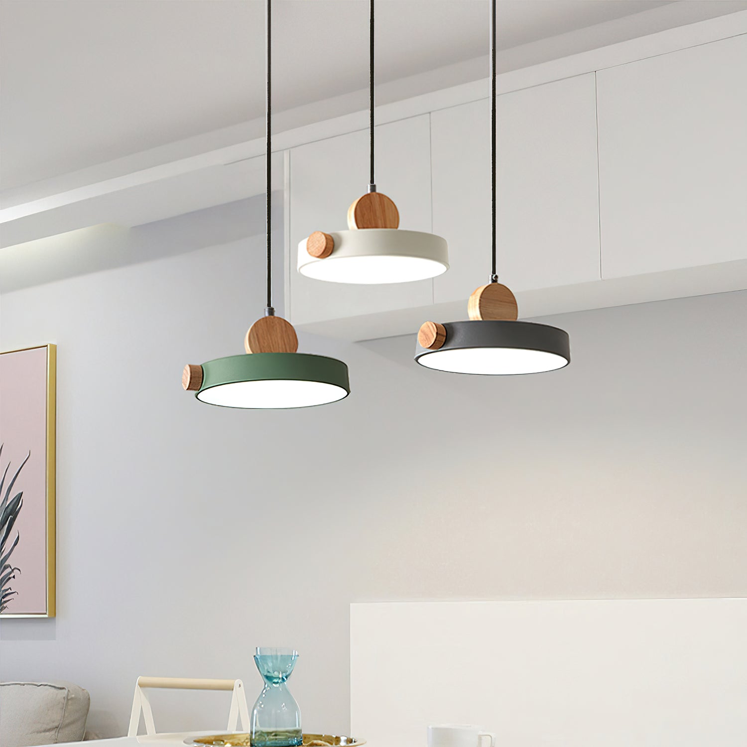 WINDSOR BRASS HANGING LANTERN