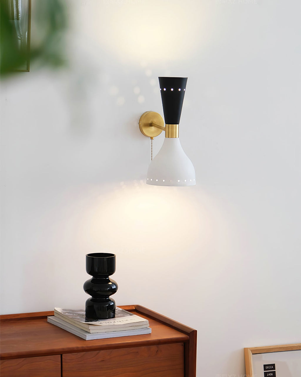 RAVENWOOD TAPERED TUBULAR WALL SCONCE