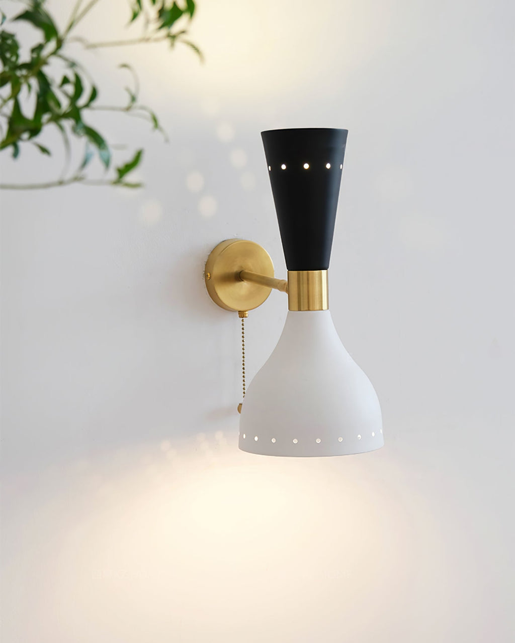 RAVENWOOD TAPERED TUBULAR WALL SCONCE