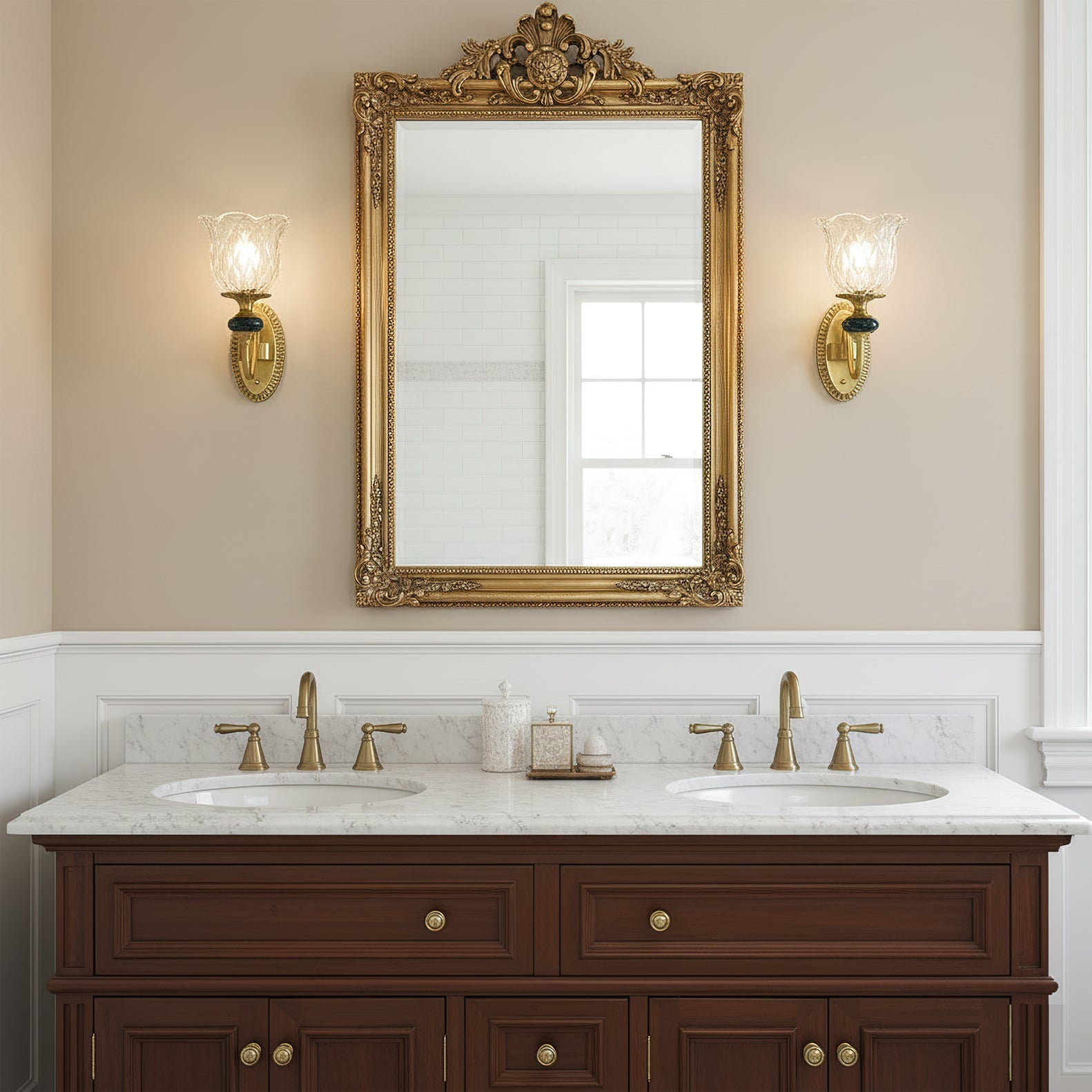 Chesterfield Heritage Wall Sconce