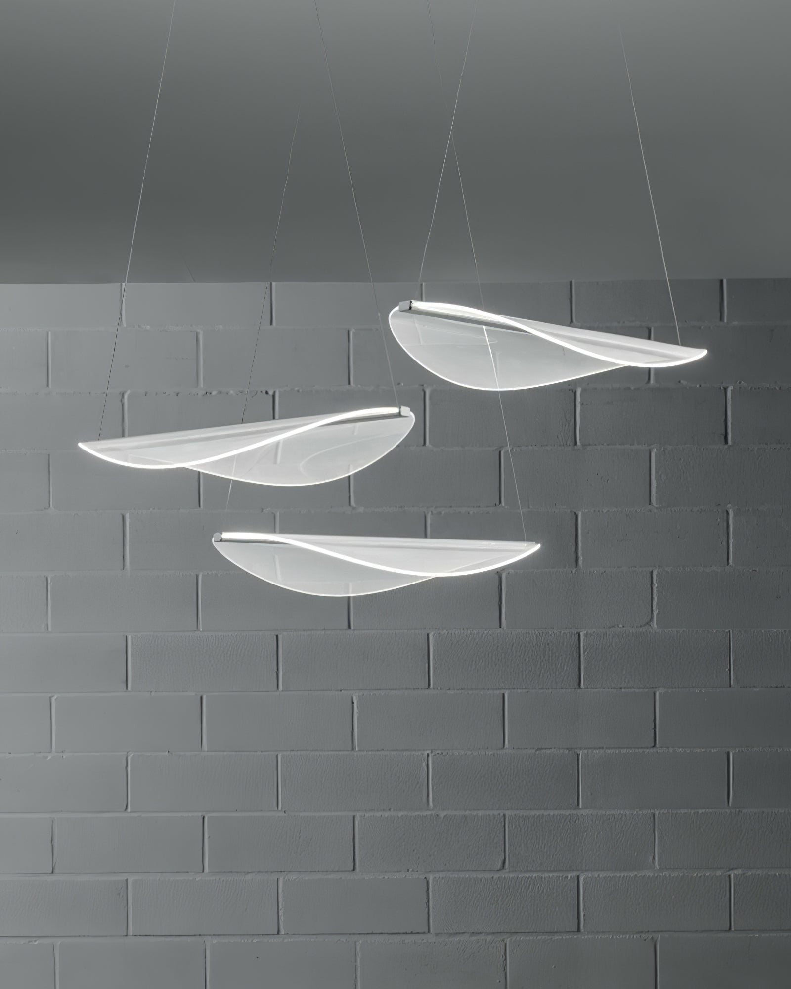 RAVENHALL BELL-SHAPED HANGING LAMP