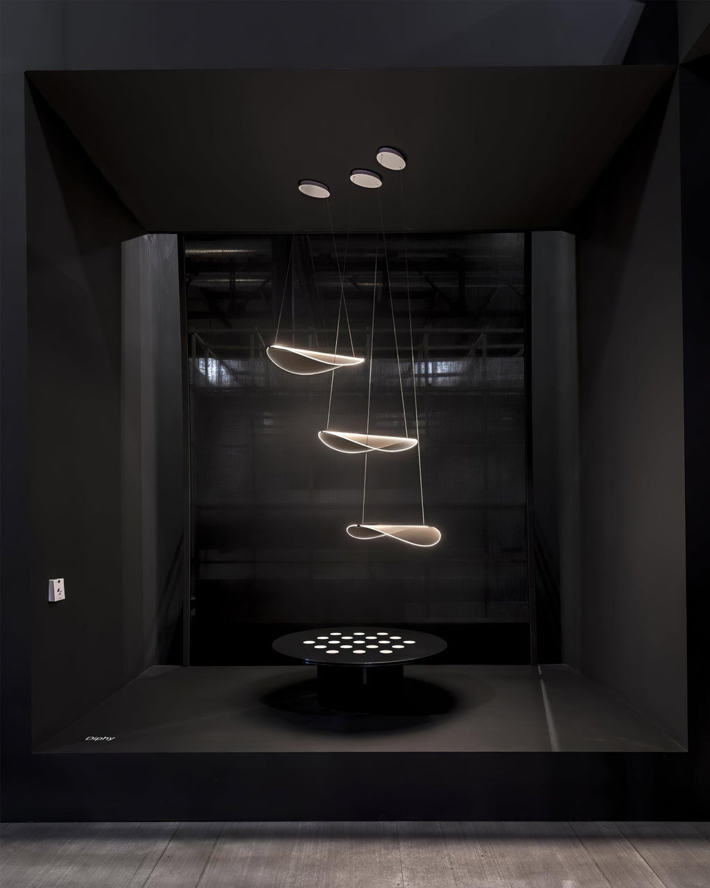 RAVENHALL BELL-SHAPED HANGING LAMP