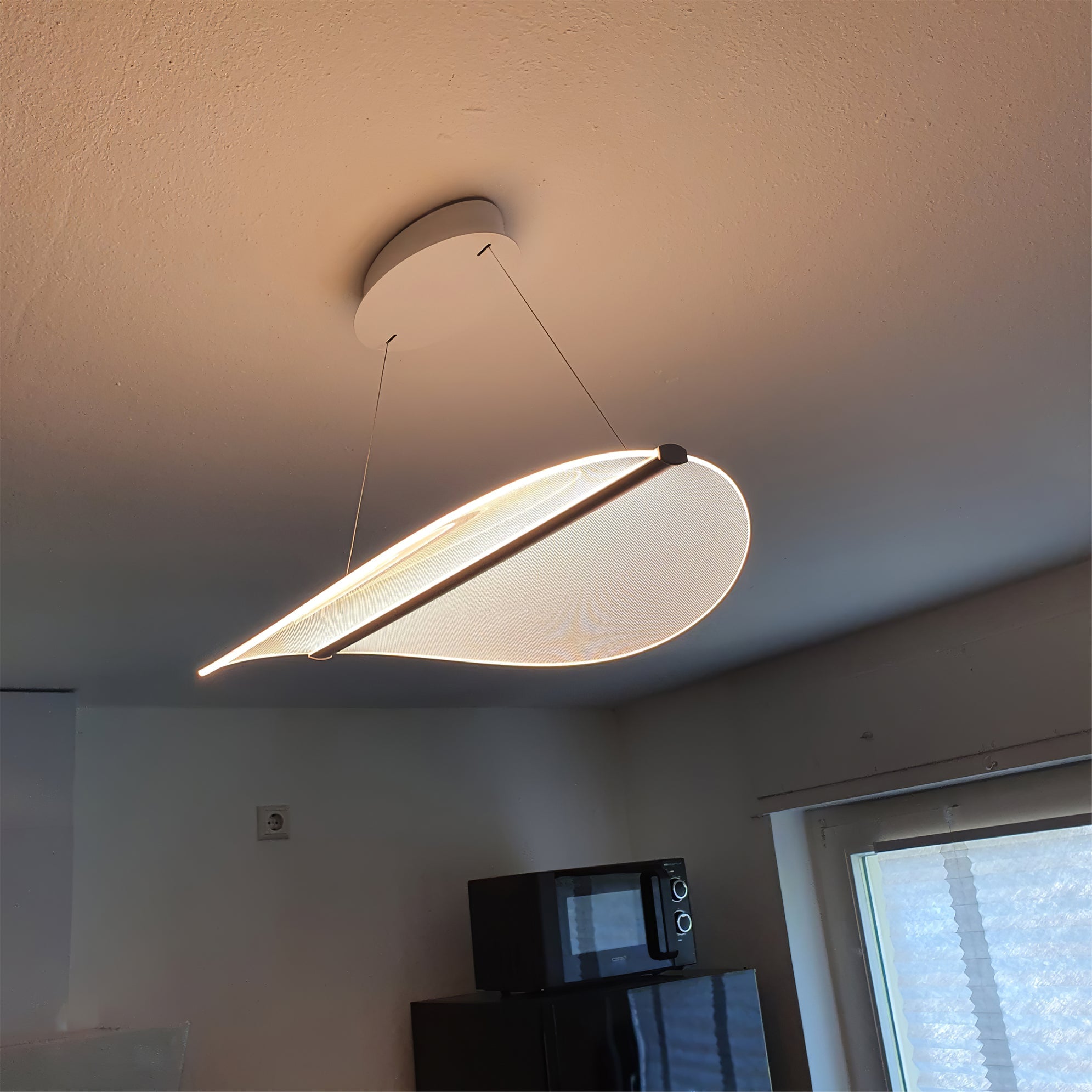 RAVENHALL BELL-SHAPED HANGING LAMP