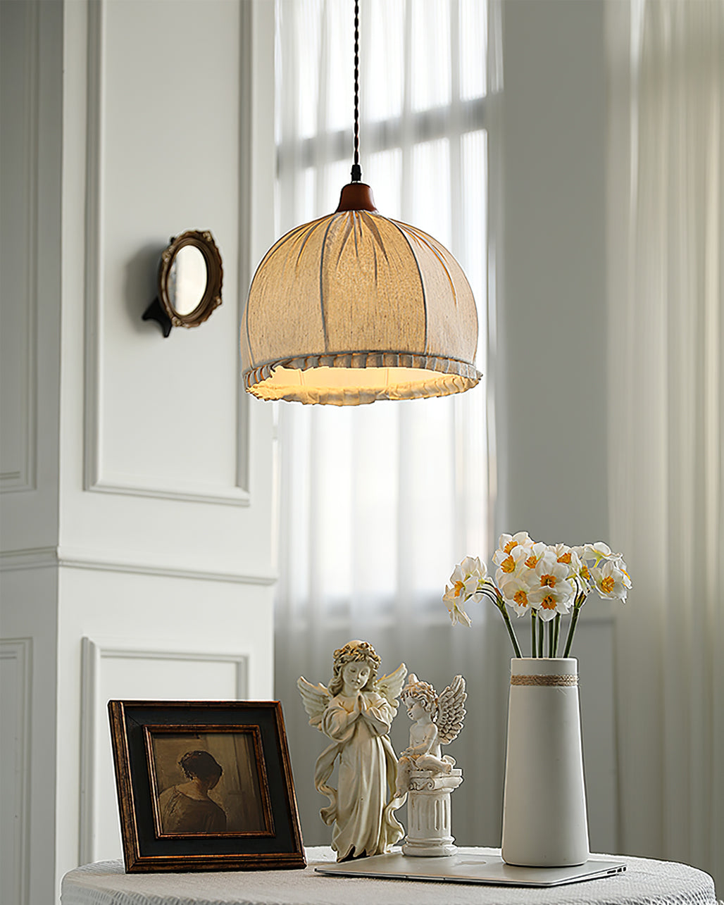 FENWICK HANGING CIRCLE LANTERN