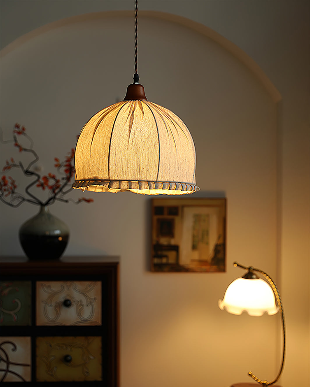 FENWICK HANGING CIRCLE LANTERN