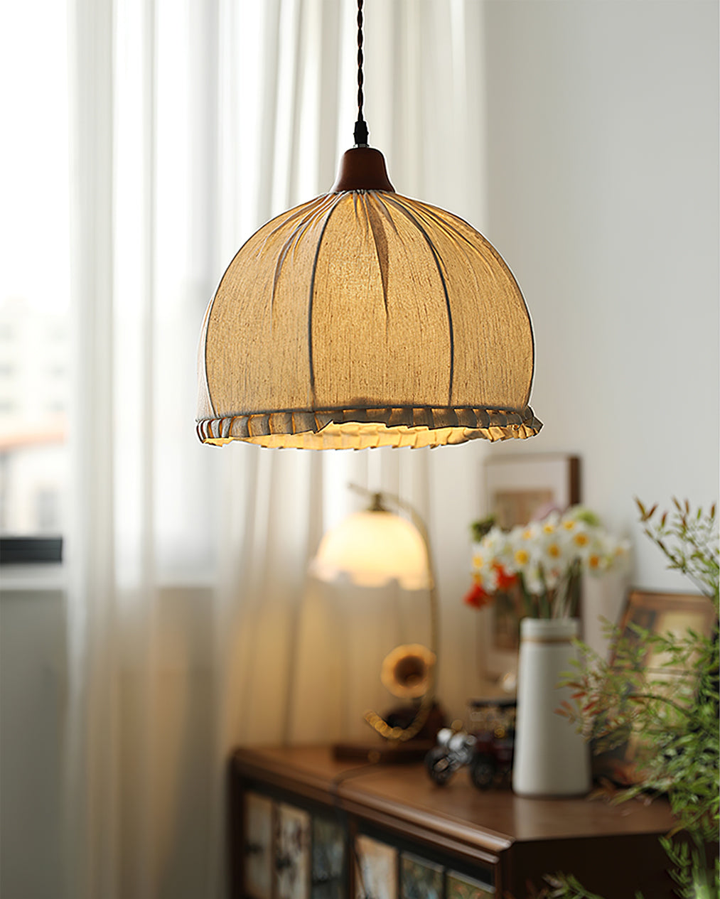 FENWICK HANGING CIRCLE LANTERN