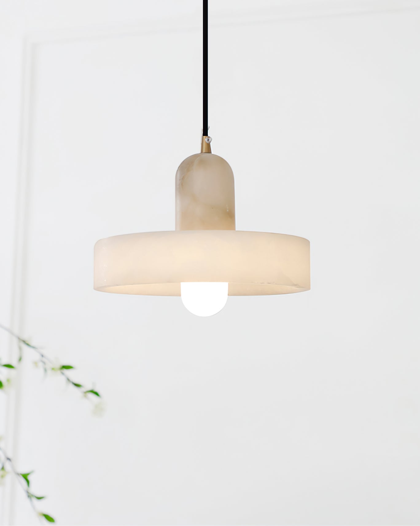 CARLISLE ALABASTER DISC HANGING LANTERN