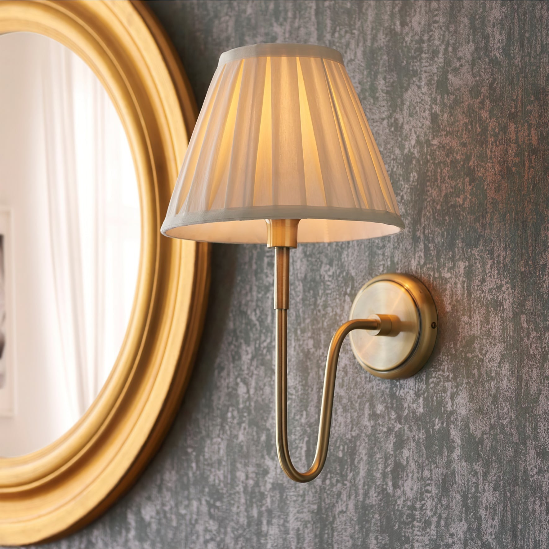Chesterfield Heritage Wall Lantern