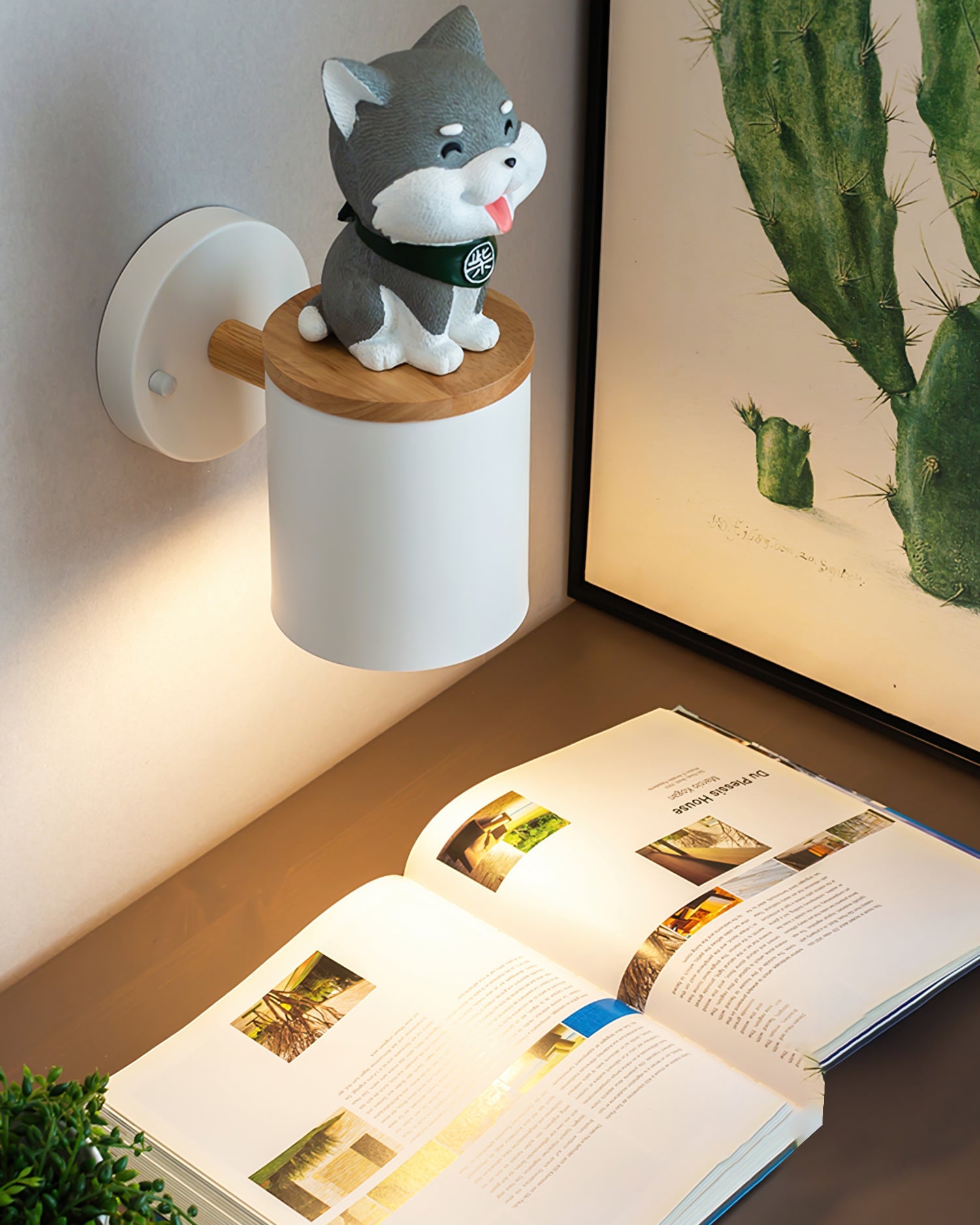 WINDSOR CANINE ILLUMINATION SCONCE