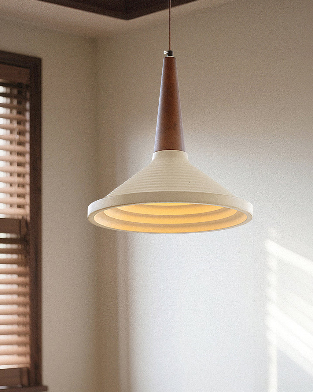 CHARLESTON VINTAGE GLASS HANGING LANTERN