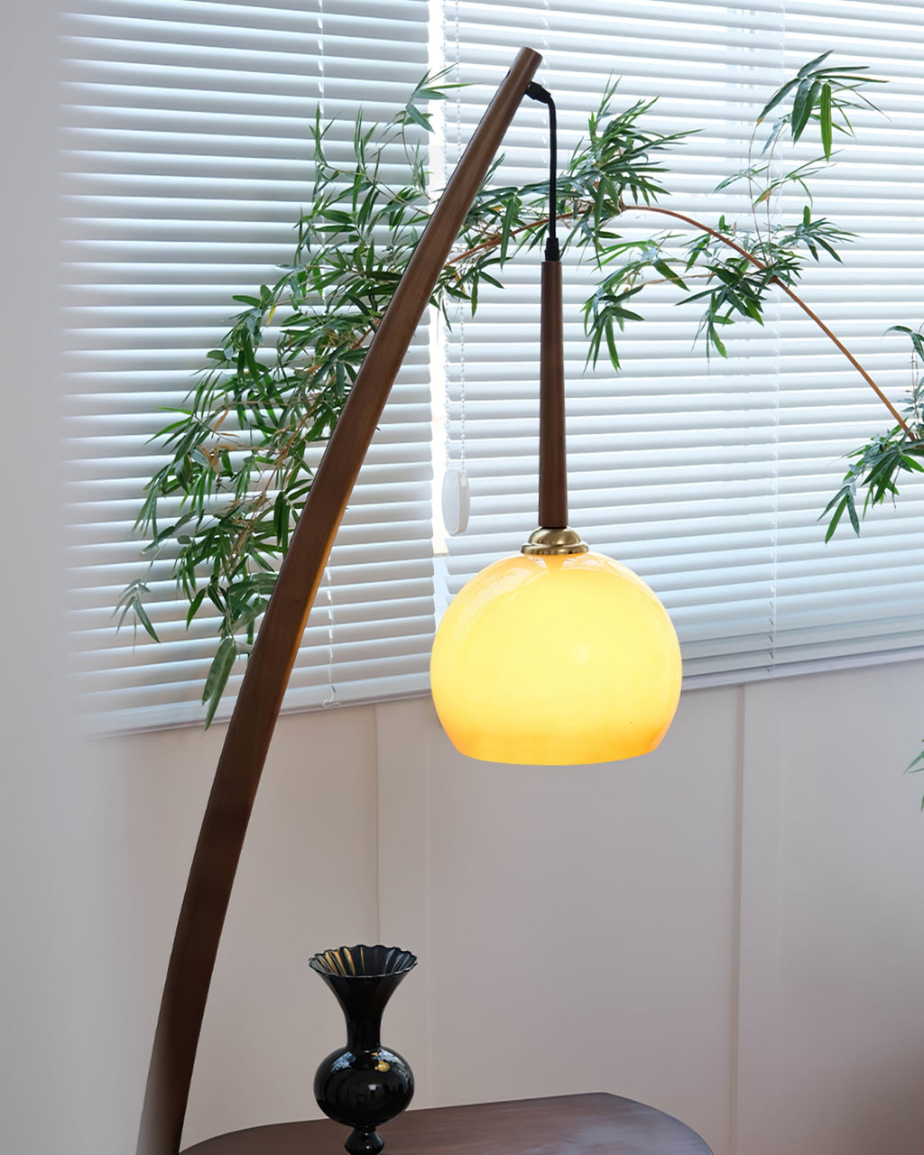 WINDSOR HOLLOW TAPERED LAMP