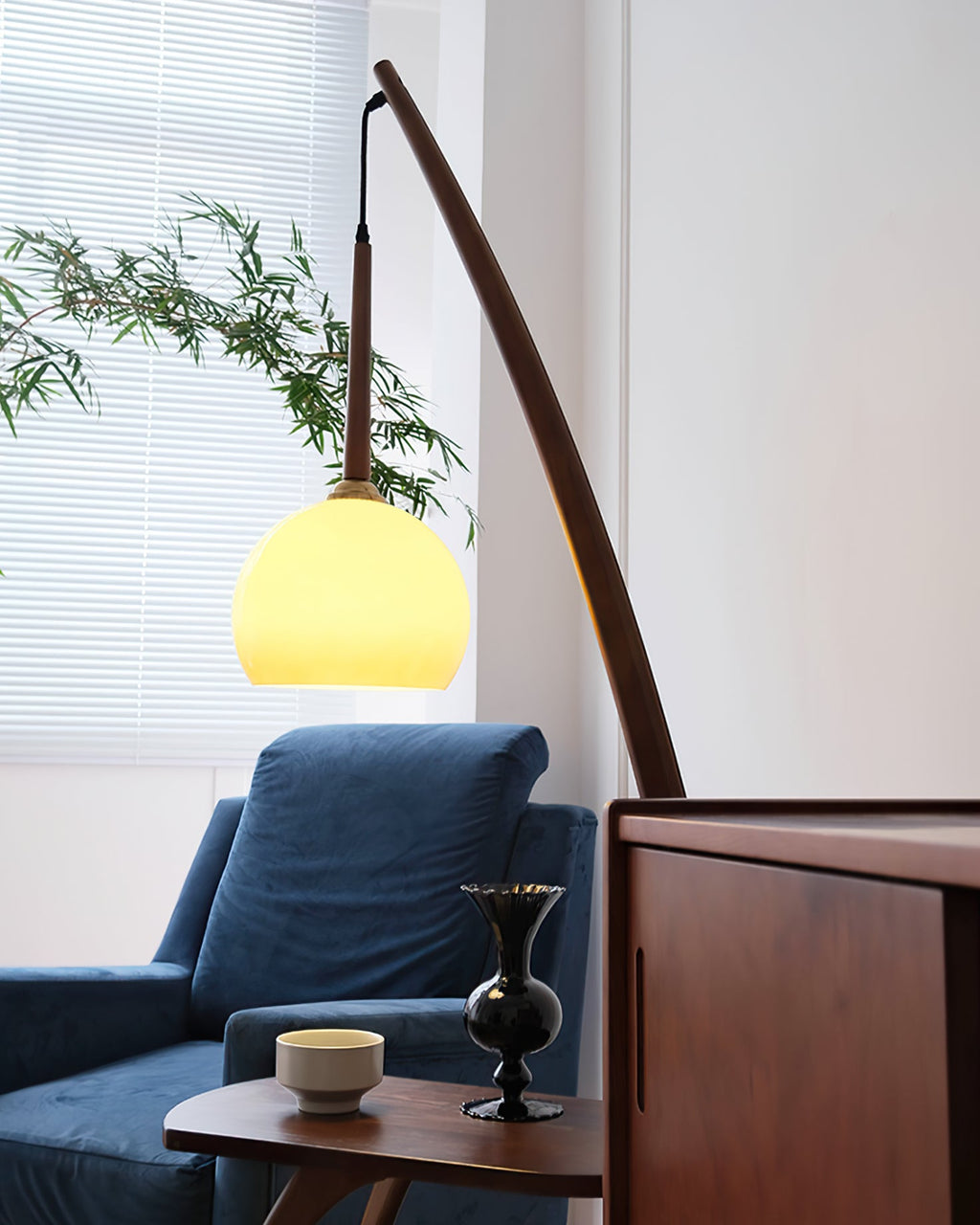 WINDSOR HOLLOW TAPERED LAMP