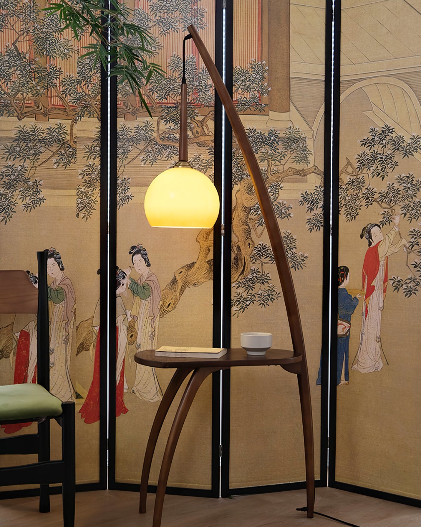 WINDSOR HOLLOW TAPERED LAMP