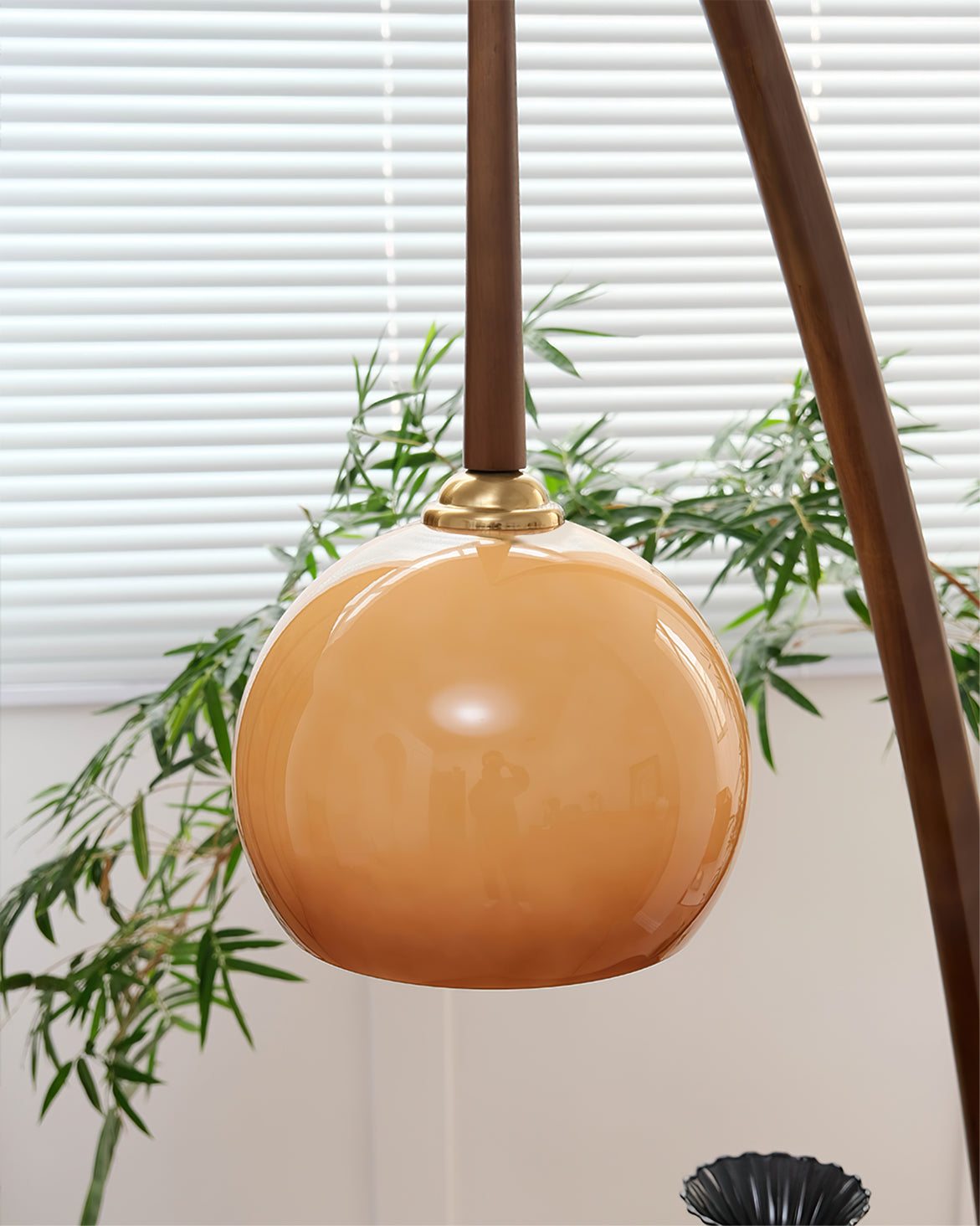 WINDSOR HOLLOW TAPERED LAMP