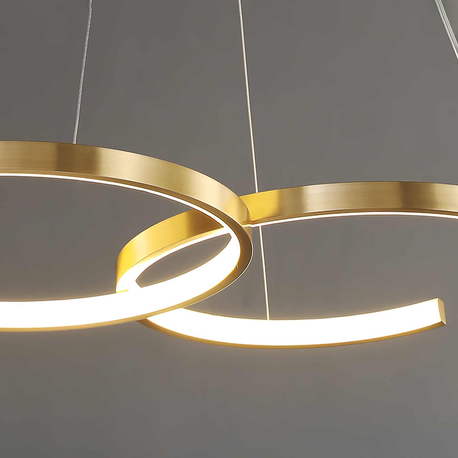 WINTERBOURNE INTERLOCKING ORB PENDANT