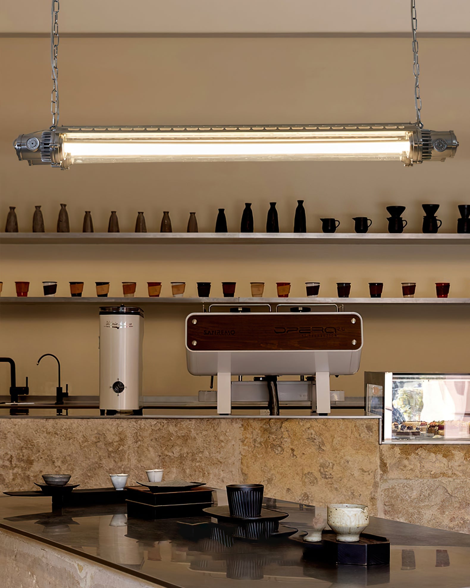 WINTHROP TWIN TUBE SILVER LUMINAIRE