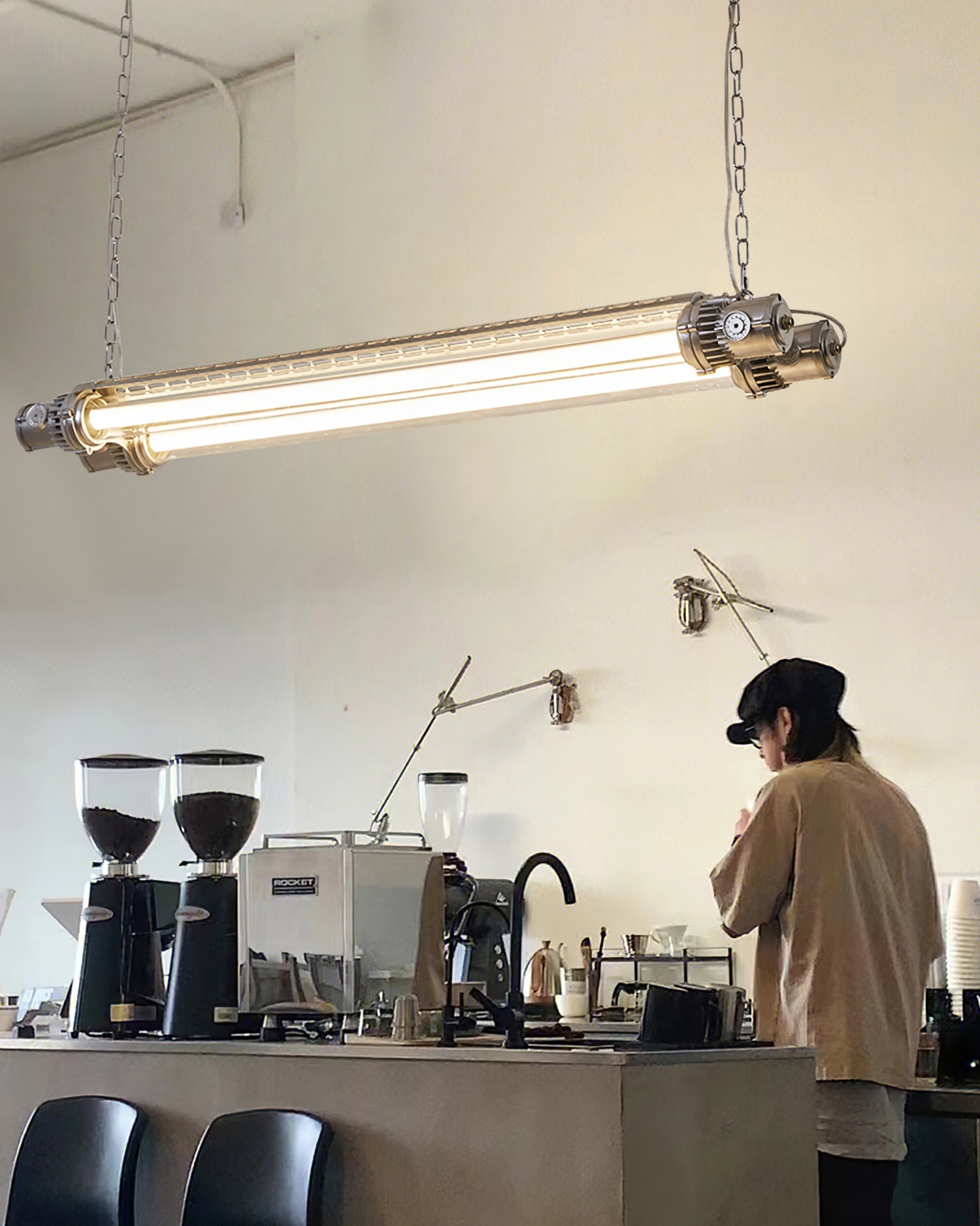 WINTHROP TWIN TUBE SILVER LUMINAIRE