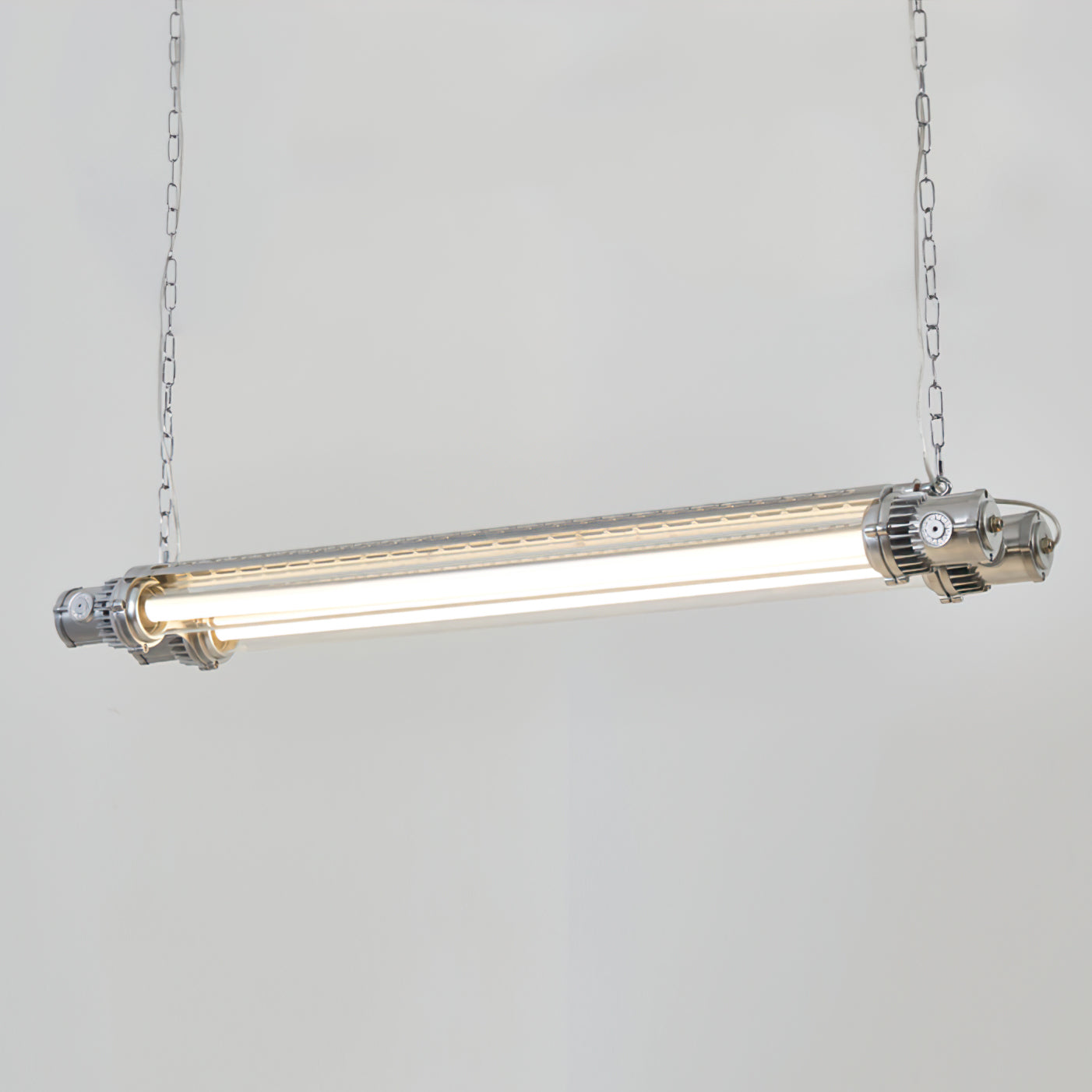WINTHROP TWIN TUBE SILVER LUMINAIRE