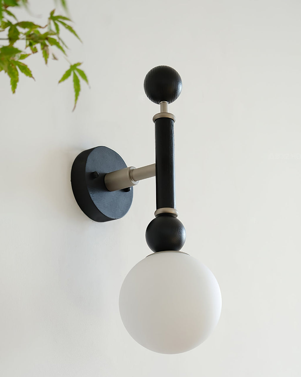 RAVENSCROFT FROSTED GLOBE WALL LIGHT
