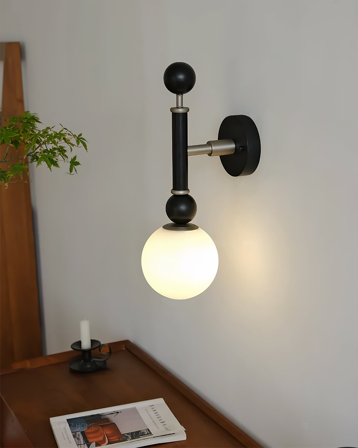 RAVENSCROFT FROSTED GLOBE WALL LIGHT