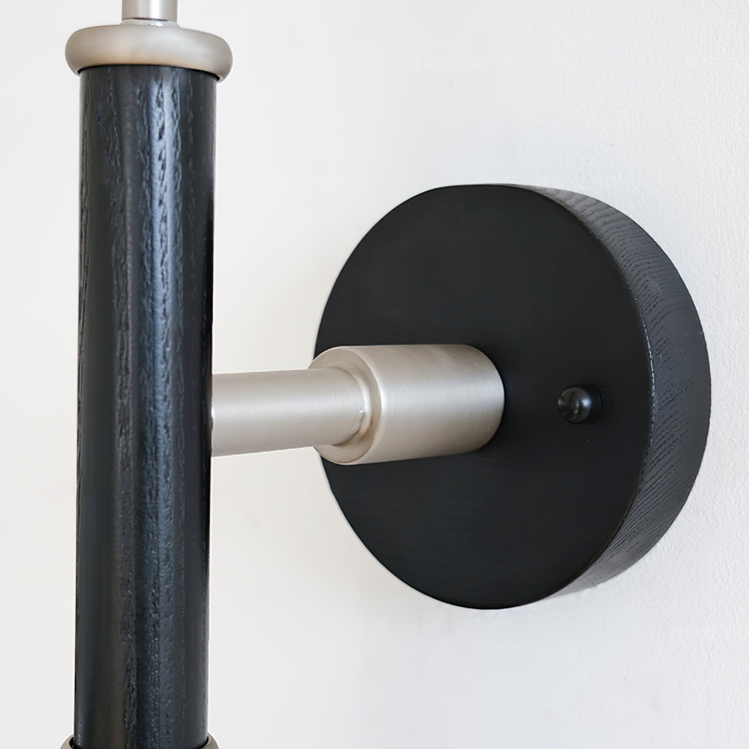 RAVENSCROFT FROSTED GLOBE WALL LIGHT