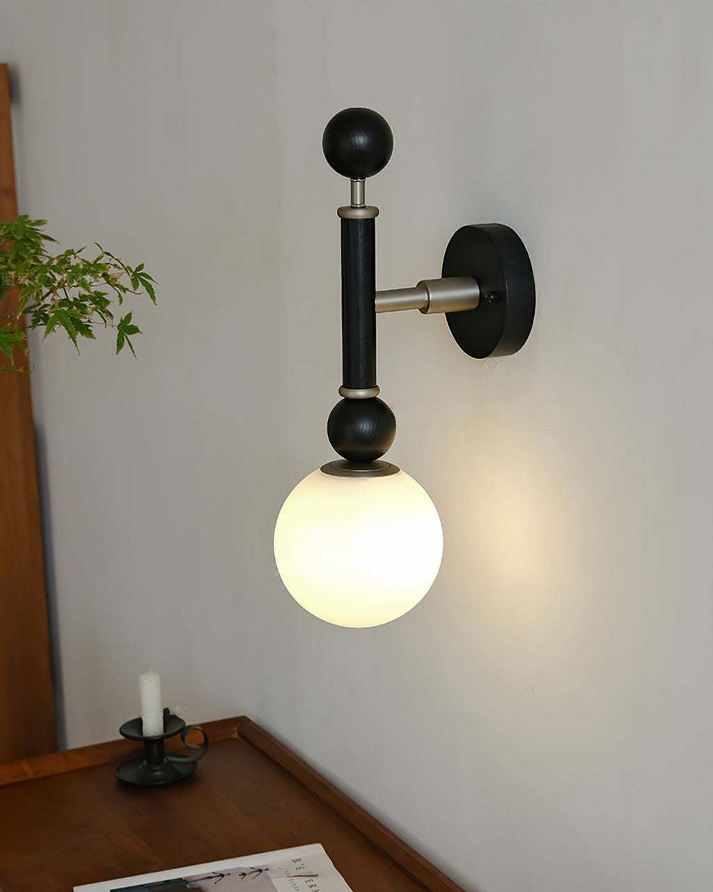 RAVENSCROFT FROSTED GLOBE WALL LIGHT