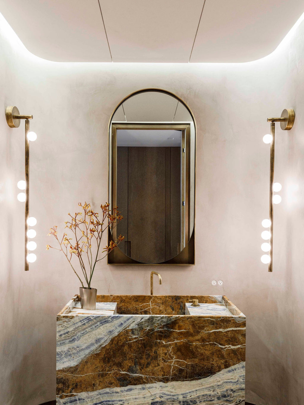 BRIDGEMAN DRIP WALL SCONCE