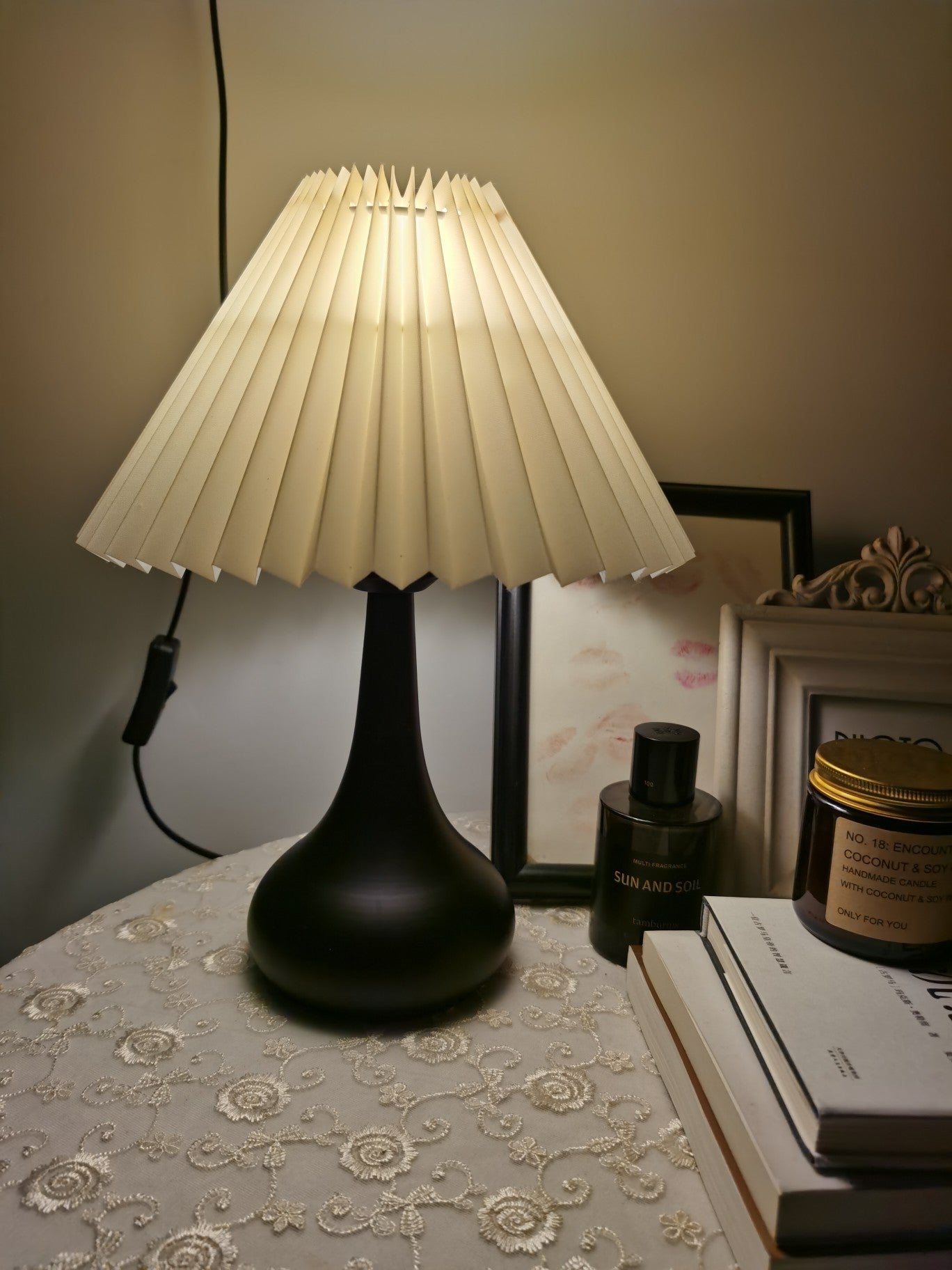 RAVENHURST DRUM-SHAPED ILLUMINATOR