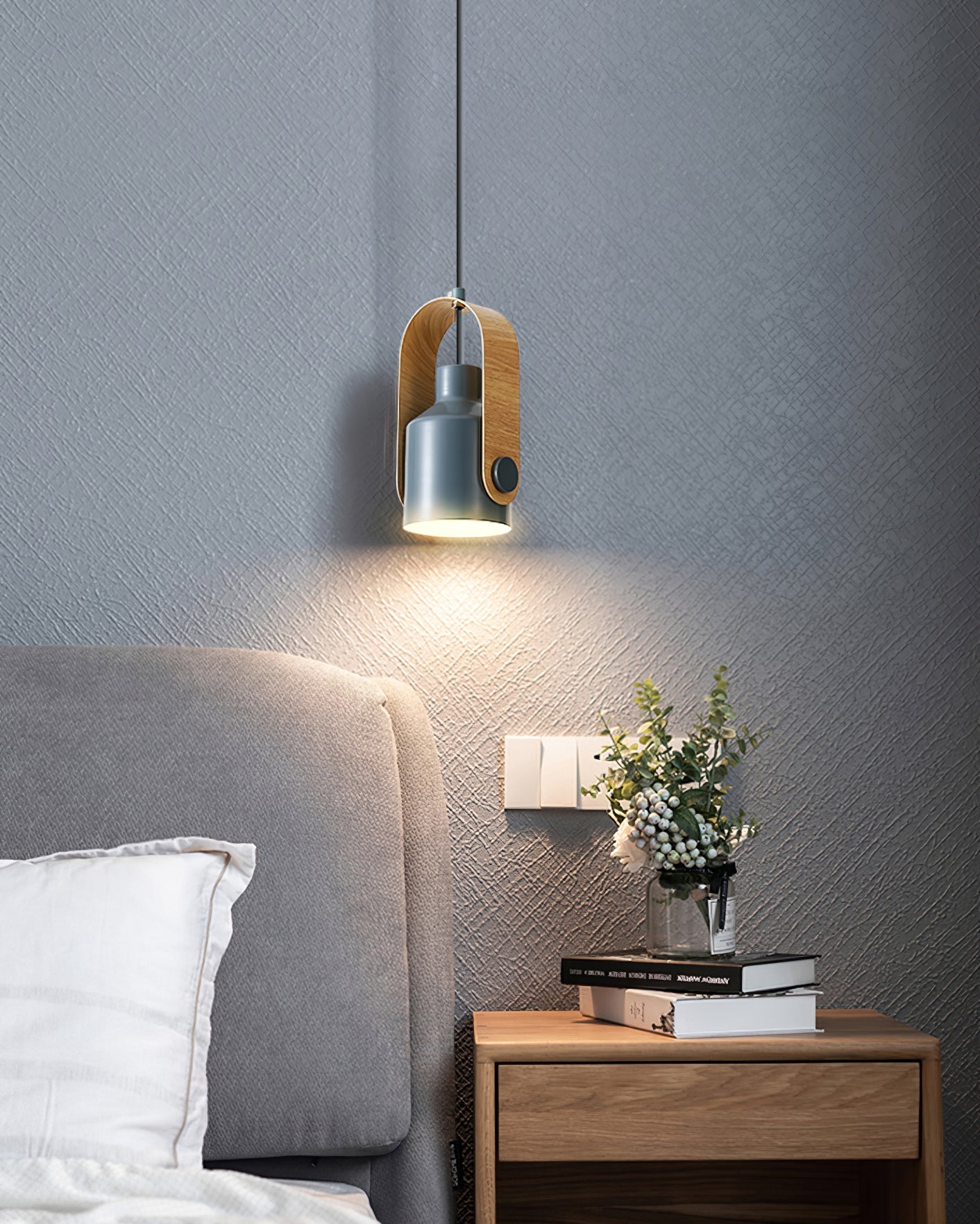 FENWICK GLOWING ORB PENDANT LIGHT