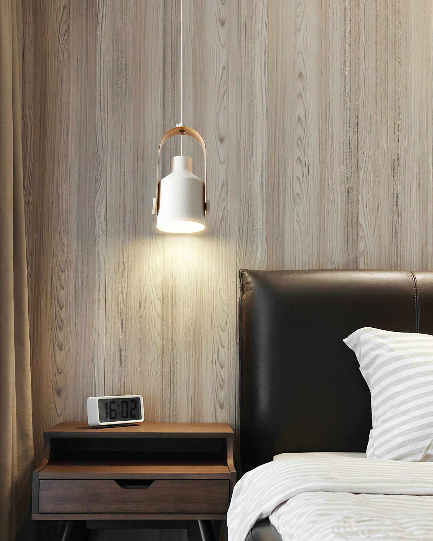 FENWICK GLOWING ORB PENDANT LIGHT
